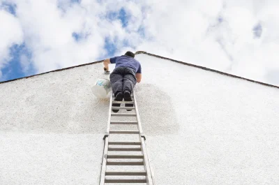 Peinture extérieure à Requeil — façades et ravalement